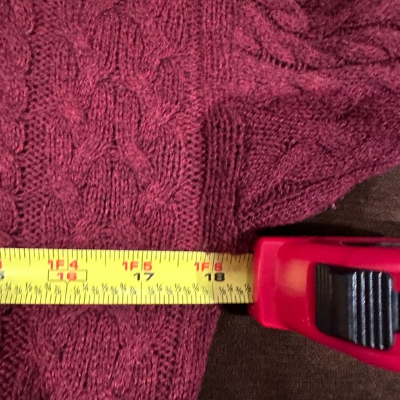 American Eagles Outfitters Red knitted Long Sheer Sleeves Sweater SZ S Good Cond - Picture 13 of 13